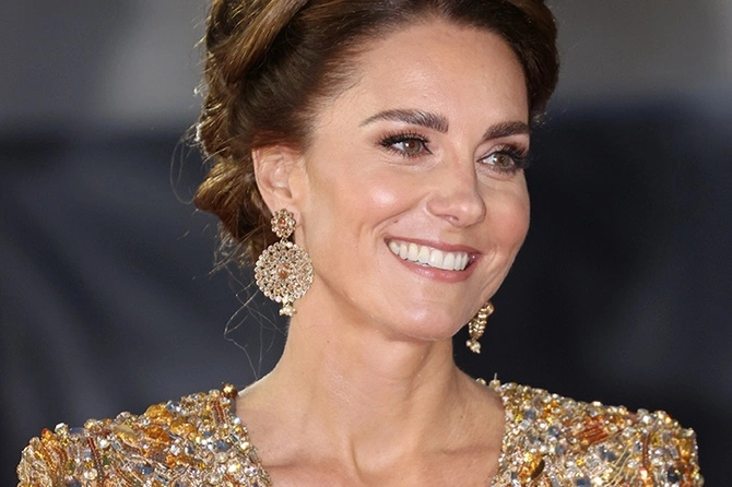 Лесбиянки сперму бір-біріне