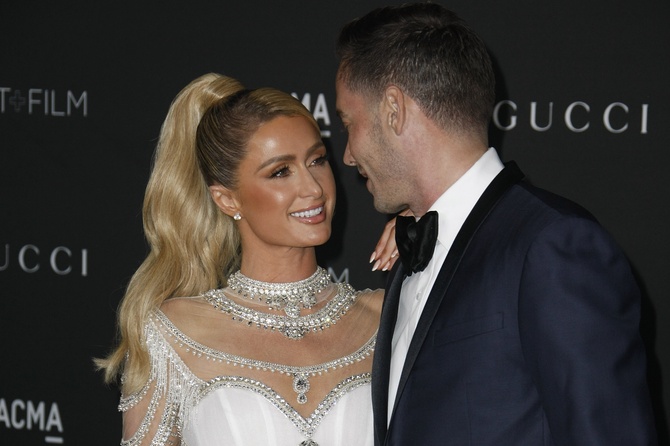 Пэрис Хилтон вышла замуж за бизнесмена Картера Реума 