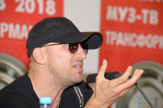 «Дя, я собственник»: Нагиев не смог сдержать эмоций от вида невесты сына Королевой