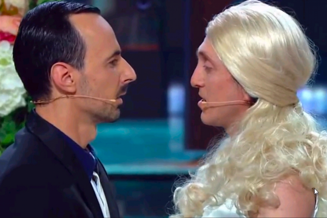 Поцелуем мужчин в шоу «Игра» на ТНТ занялась полиция