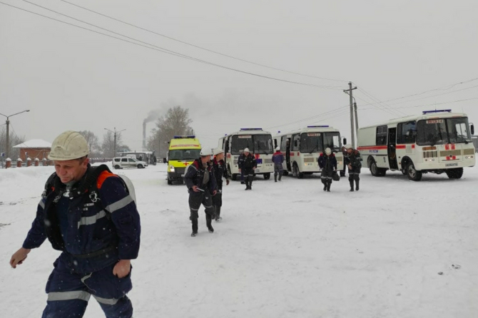 Число погибших на «Листвяжной» увеличилось до 52 человек, директора шахты задержали