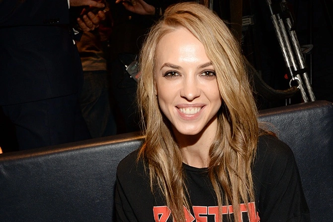 Әйел кискаларының жақыннан түсірілген фотосуреттері