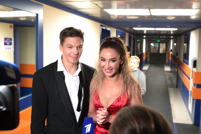 «Мои молитвы сейчас с Димой и его семьей»: Бузова отреагировала на новости об избиении Соловьева