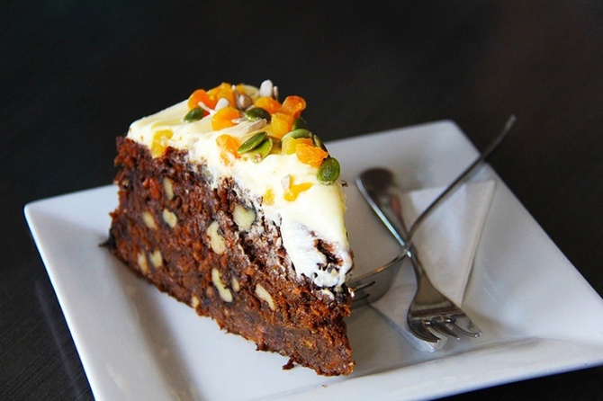 «Это убийственно для организма!»: диетолог советует в новогоднюю ночь отказаться от сладостей