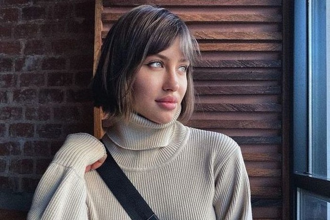 Новая любовница Тимати до треска задрала белье и сверкнула сочными бедрами: видео