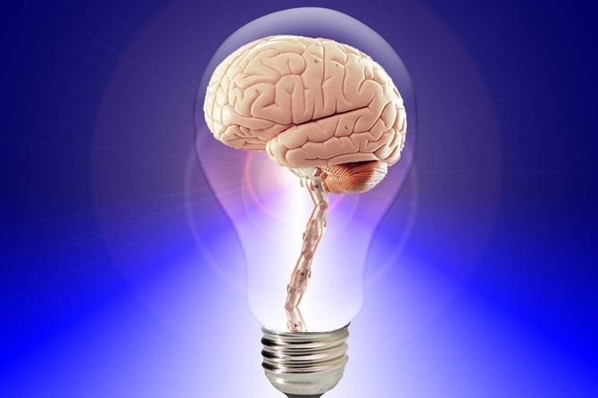 Невролог назвал витамины, нужные мозгу после коронавируса