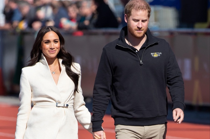 Дональд Трамп призвал Елизавету II лишить Меган Маркл и принца Гарри титулов и предрек им развод