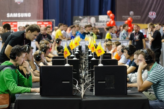 Три российских киберспортсмена попали в лонг-лист журнала Forbes