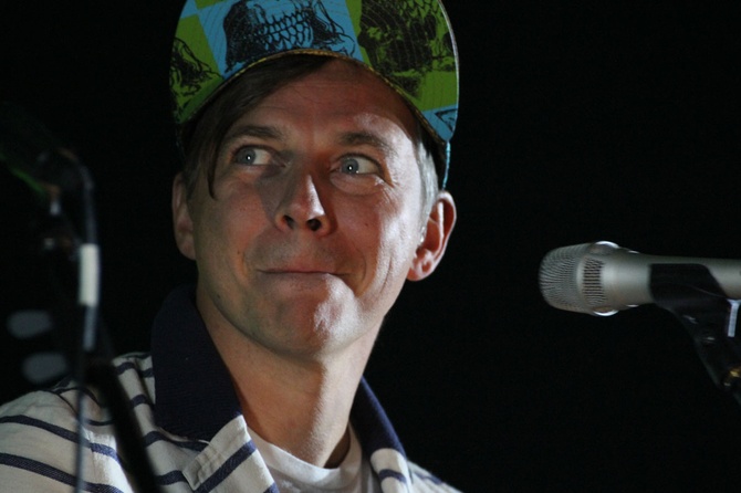 «У Лагутенко были проблемы с паспортом»: продюсер «Мумий Тролля ...