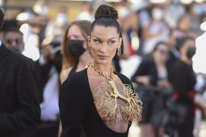 PHOTO: Bella Hadid flashes her curves in a sheer dress by Jean Paul Gaultier