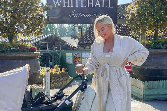 Elle Darby is back on social media after racist scandal