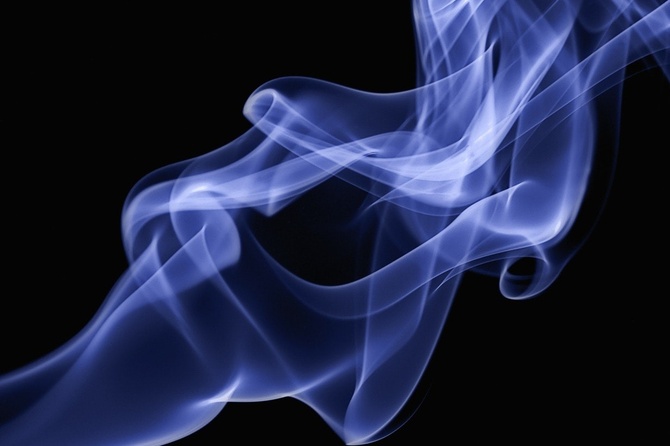 ЛОР пригрозил страшными последствиями россиянам, выдыхающим дым через нос