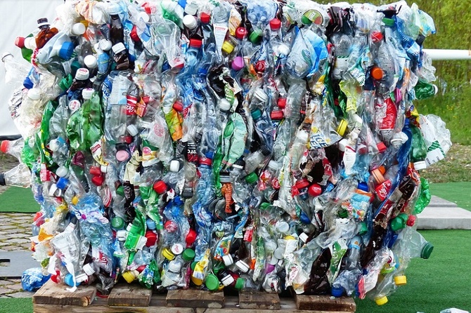 Мясников рассказал о содержащемся пластике в крови и легких россиян 