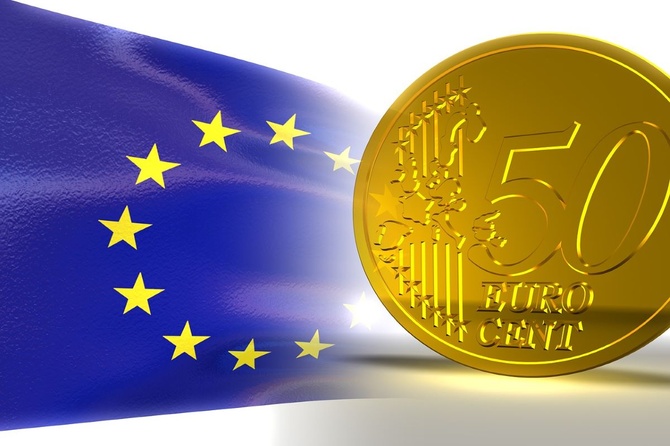 Экономист: Евросоюз заплатит за новые санкции трудностями в собственной экономике