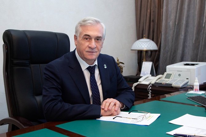 Яков Петрович Силин, ректор Уральского государственного экономического университета