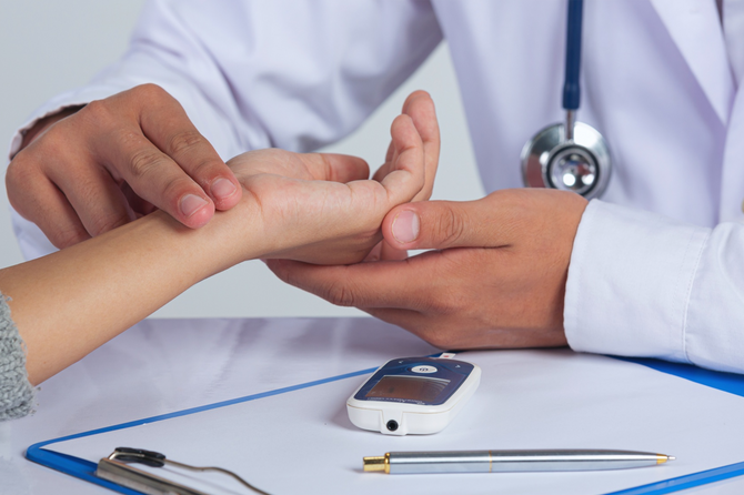 Развивается крайне быстро: врач рассказала диабетикам, как не страдать от болезни