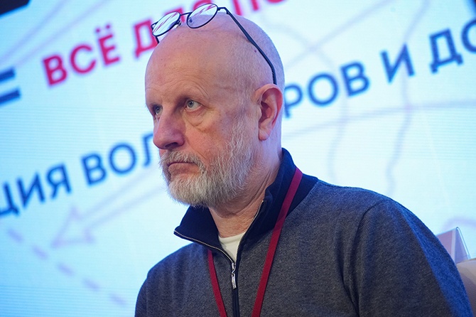 «Категорически приветствую»: как Дмитрий «Гоблин» Пучков начал работать опером, а оказался на RuTube