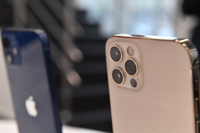 Российский суд впервые оштрафовал корпорацию Apple