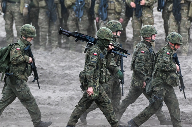 Польша может стать вторым этапом противостояния США с РФ — политолог