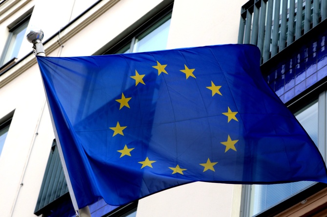 Политолог заявил, что на пост главы Евросовета ищут кандидата с антироссийскими взглядами