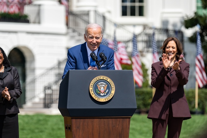 У Камалы Харрис нет шансов стать президентом США — политолог
