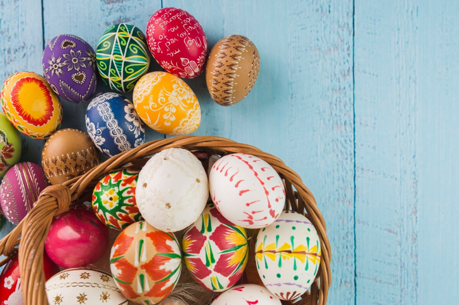 Россиянам рассказали, чем нельзя красить яйца на Пасху