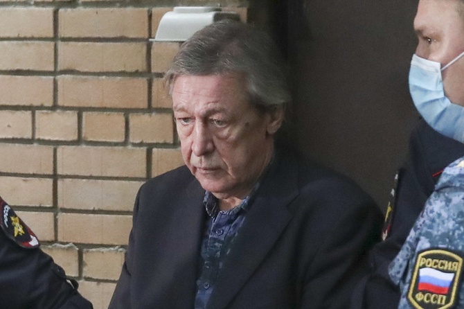 Михаил Ефремов может выйти на свободу до Нового года 