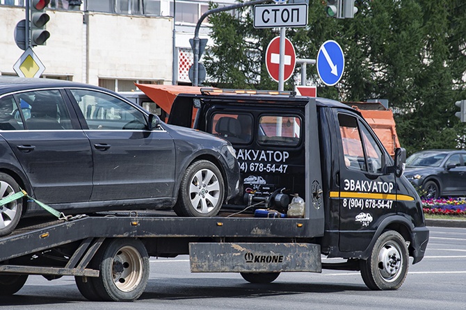 В Думе предложили не эвакуировать авто россиян за отсутствие документов