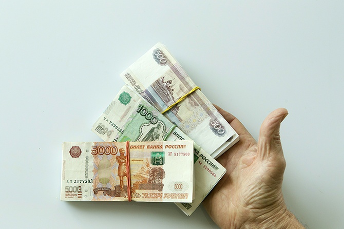 В Москве сотрудник ГИБДД отказался от рекордной взятки