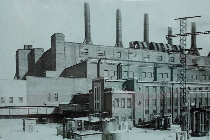 Энергетики о Победе <p>Работники энергетической отрасли Новосибирской области вспоминают военные годы по рассказам своих дедов и прадедов</p>