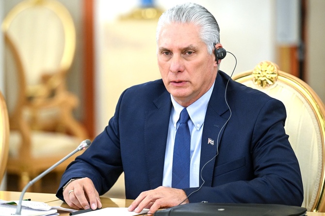 Президент Кубы осудил слова Трампа о роли США во Второй мировой войне