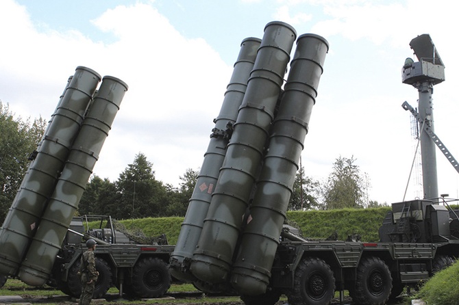 Российские ПВО отразили атаку 35 украинских беспилотников за ночь