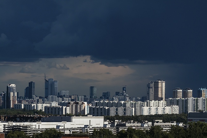 Синоптик Леус: июль в Москве завершится ливнями с грозой