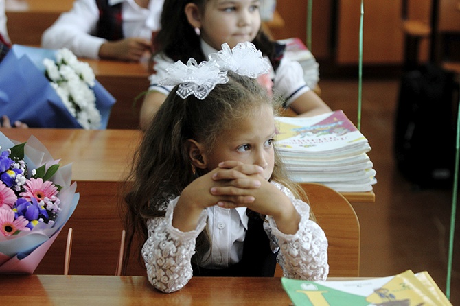 «Возникают не детские вопросы»: академик о введении уроков духовно-нравственной культуры в школах