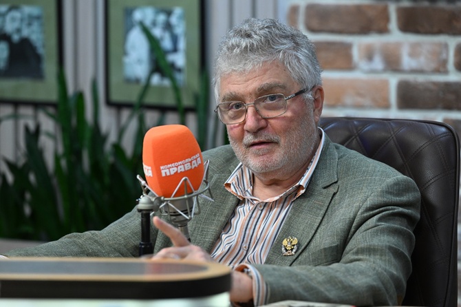 Писатель Юрий Поляков в студии Радио «Комсомольская правда»