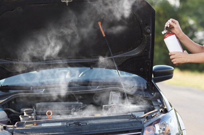 Автоэксперт рассказал, как уберечь машину от поломок в сильную жару