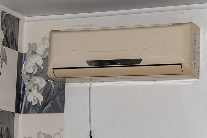 Головная боль, пневмония и ОРВИ: эксперт рассказала об опасности кондиционеров