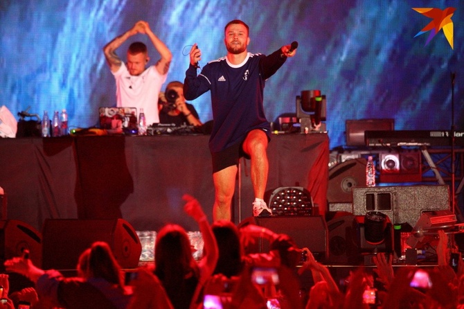 За что фанаты любят Макса Коржа? Обсуждаем новый трек «Wake up»