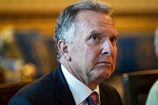 Политолог допустил, что Уиткофф предложит Москве смягчение санкций