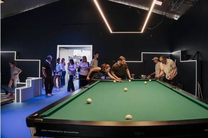 На «Территории будущего. Москва 2030» представили фиджитал-комплекс русского бильярда