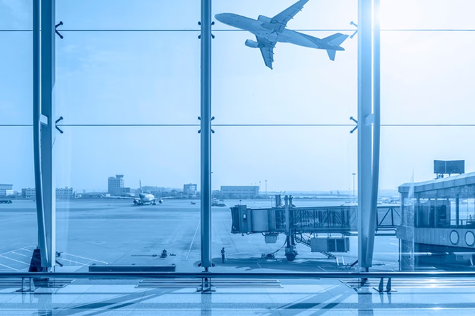 Сотни российских туристов более семи часов ждали вылета из Египта