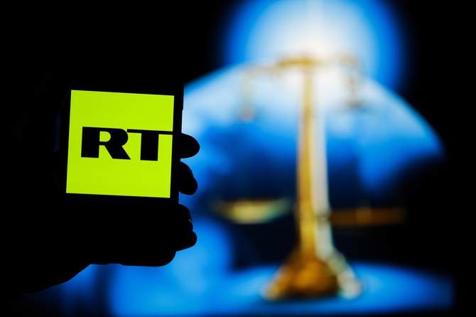 Юрист RT заявила, что у Google изначально не было оснований для обращения в американский суд