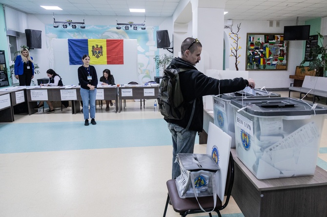 «В Румынии благополучно прокатило»: политолог оценил итоги парламентских выборов в Молдавии