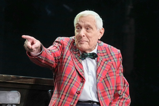 Олег Басилашвили