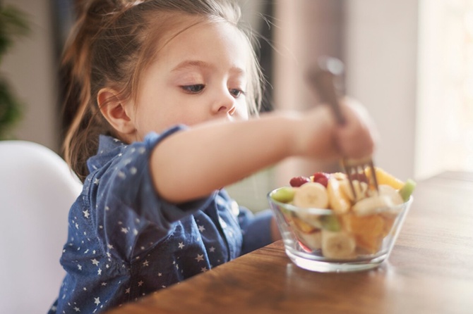 Врач раскрыл, дефицит какого минерала приводит к задержке развития детей