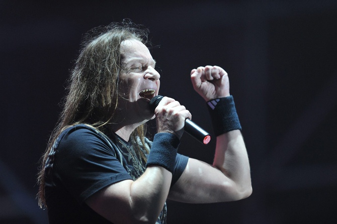 Внучка познакомила Валерия Кипелова с творчеством рэпера Макана