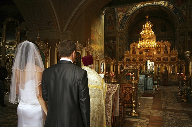 Россиянам рассказали, возможно ли венчание без штампа в паспорте 