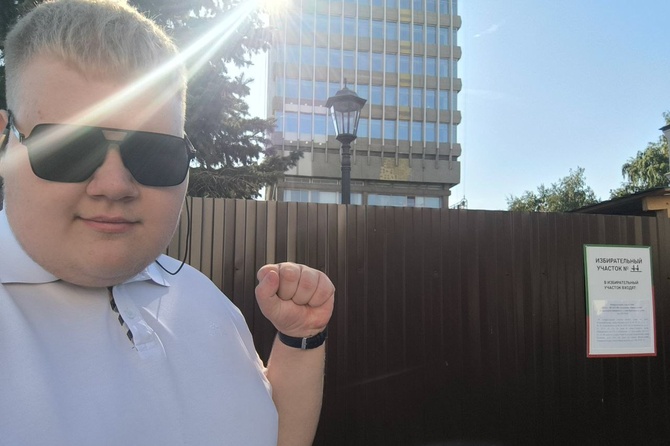 «Не врать и не бояться»: 19-летний сельский депутат от ЛДПР рассказал о своем пути в политику