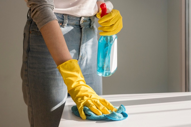 «Все должно быть по любви»: экономист не оценила идею обязать мужчин платить женам за домашний труд