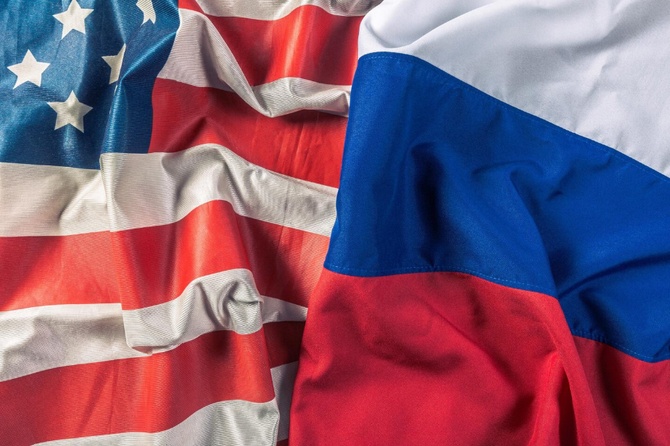 «Убьют собственную торговлю»: чем обернутся для США предлагаемые Трампом пошлины против партнеров РФ